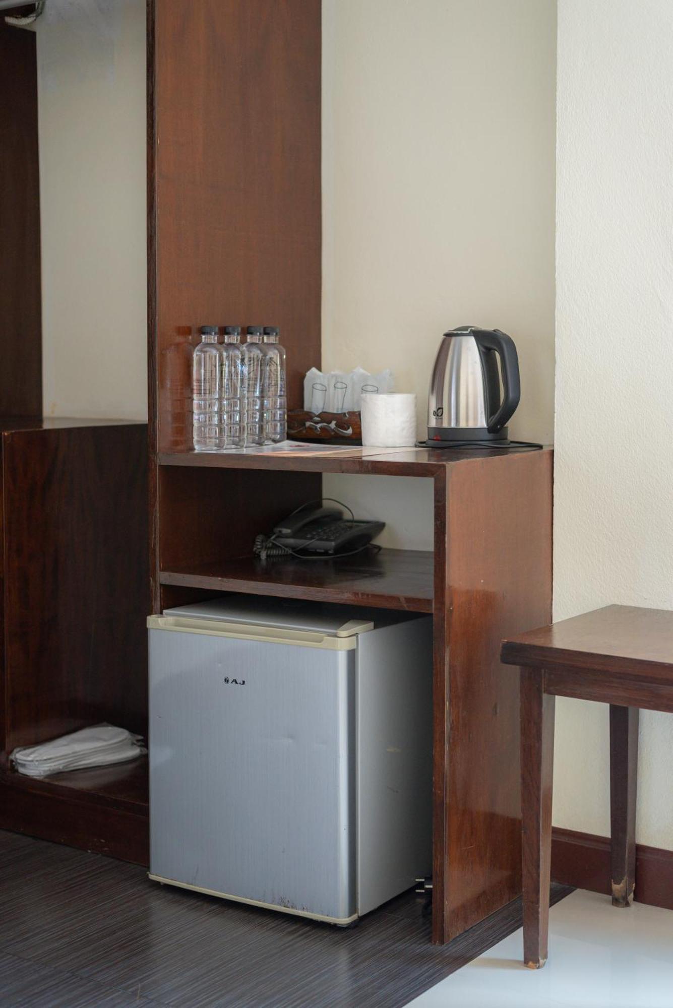 Hotel Manee Cool Mueang Chiang Mai Zewnętrze zdjęcie