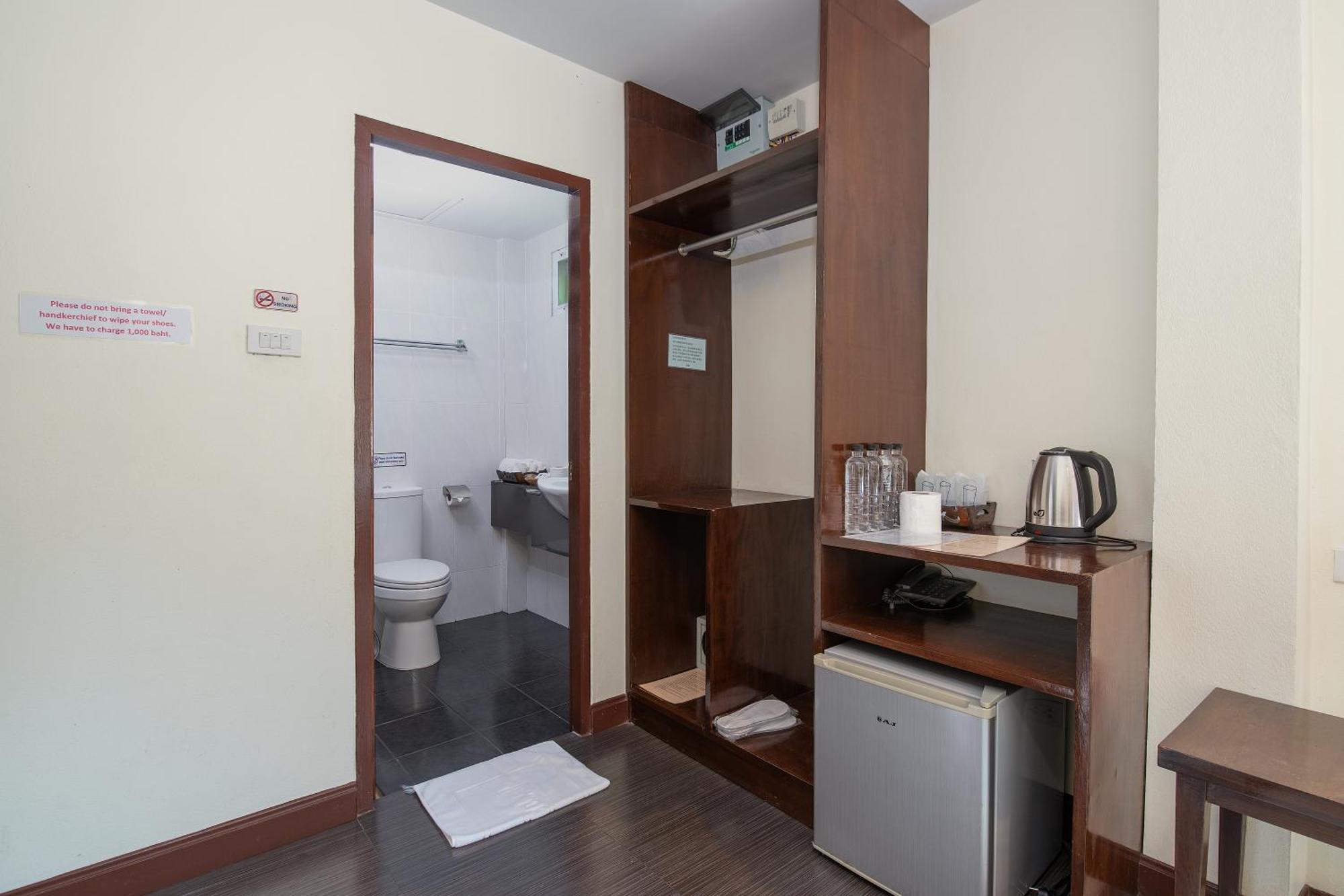 Hotel Manee Cool Mueang Chiang Mai Zewnętrze zdjęcie