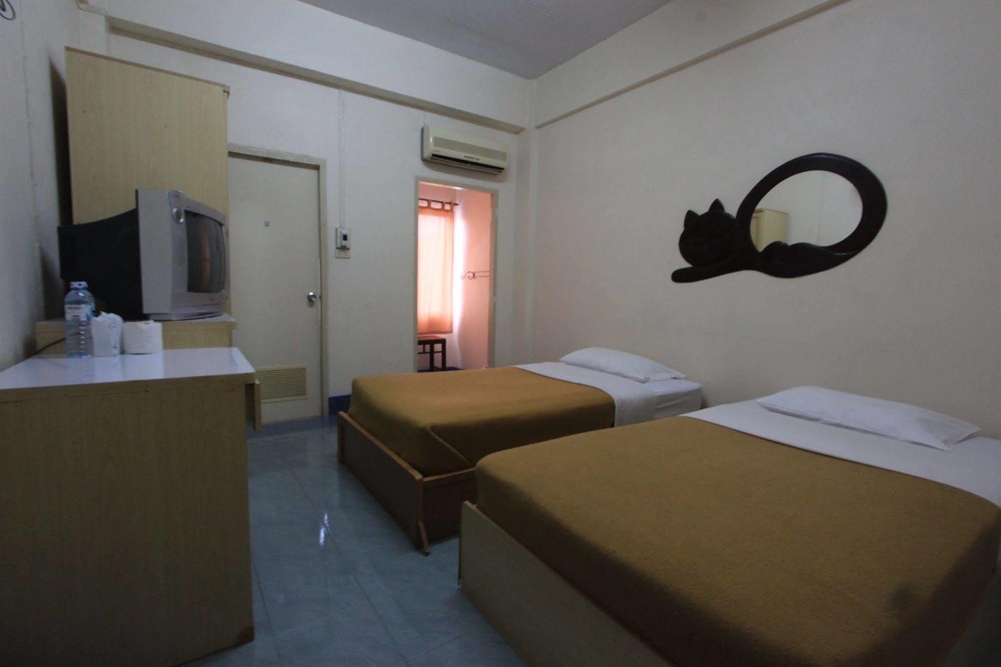 Hotel Manee Cool Mueang Chiang Mai Zewnętrze zdjęcie
