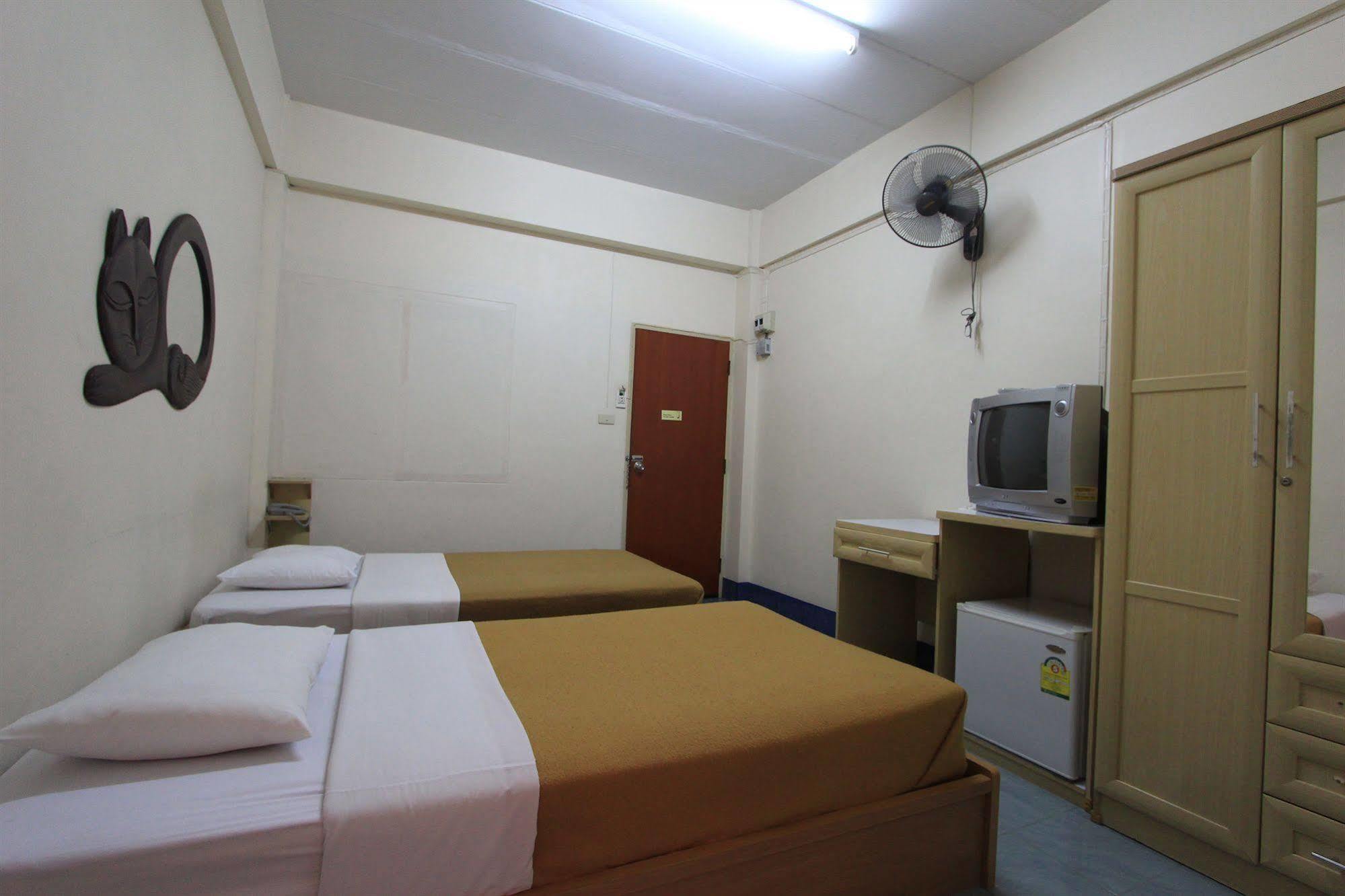 Hotel Manee Cool Mueang Chiang Mai Zewnętrze zdjęcie