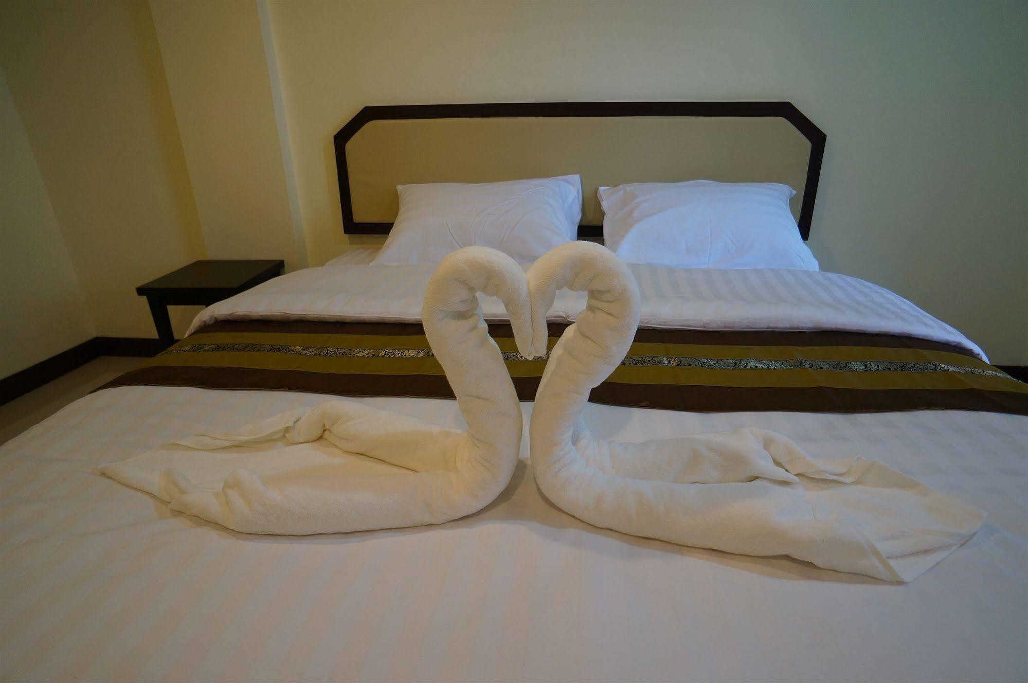 Hotel Manee Cool Mueang Chiang Mai Zewnętrze zdjęcie