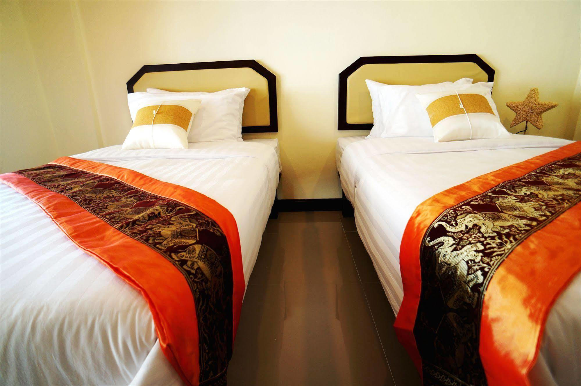 Hotel Manee Cool Mueang Chiang Mai Zewnętrze zdjęcie