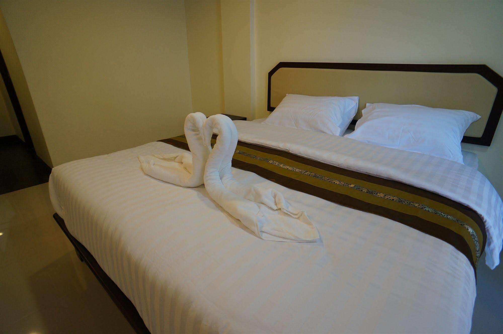 Hotel Manee Cool Mueang Chiang Mai Zewnętrze zdjęcie
