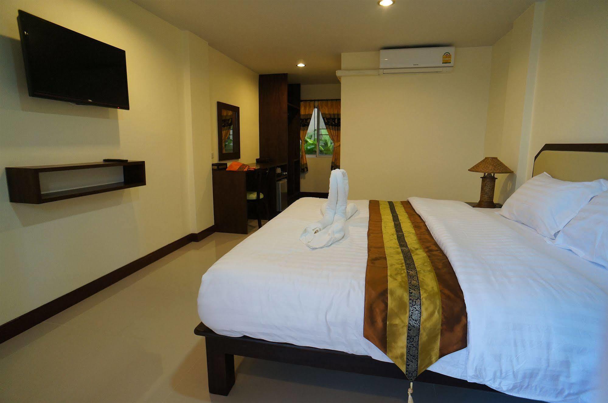 Hotel Manee Cool Mueang Chiang Mai Zewnętrze zdjęcie