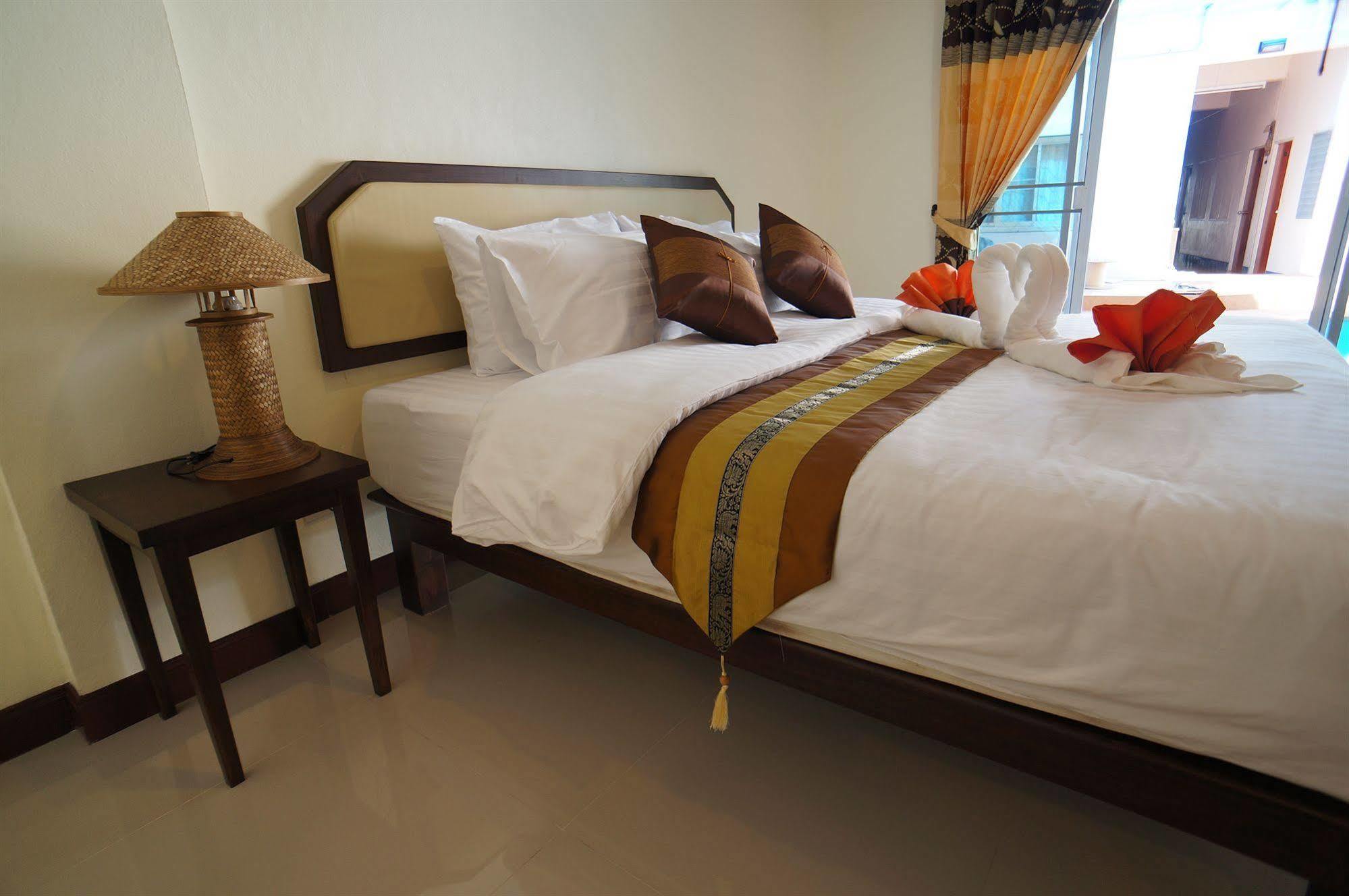 Hotel Manee Cool Mueang Chiang Mai Zewnętrze zdjęcie