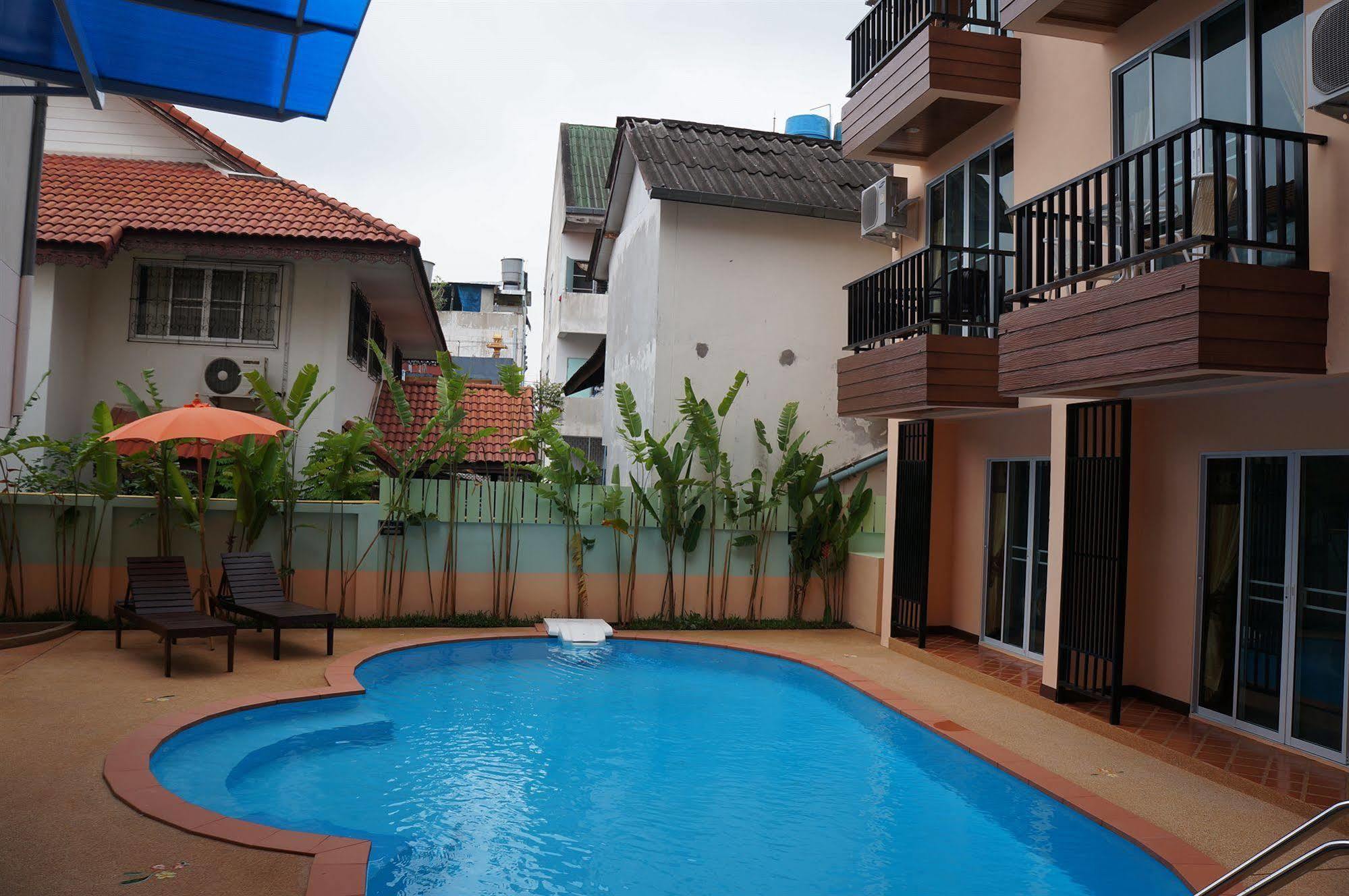 Hotel Manee Cool Mueang Chiang Mai Zewnętrze zdjęcie