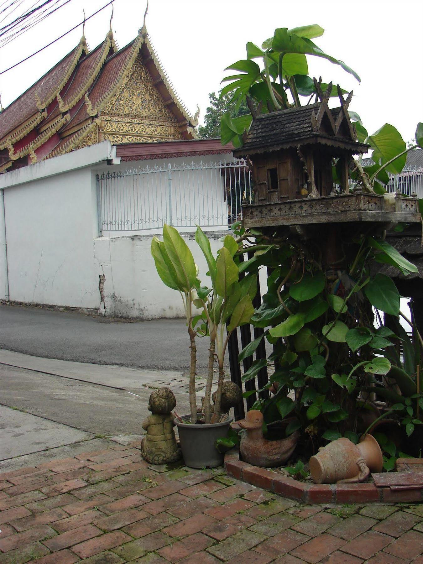 Hotel Manee Cool Mueang Chiang Mai Zewnętrze zdjęcie